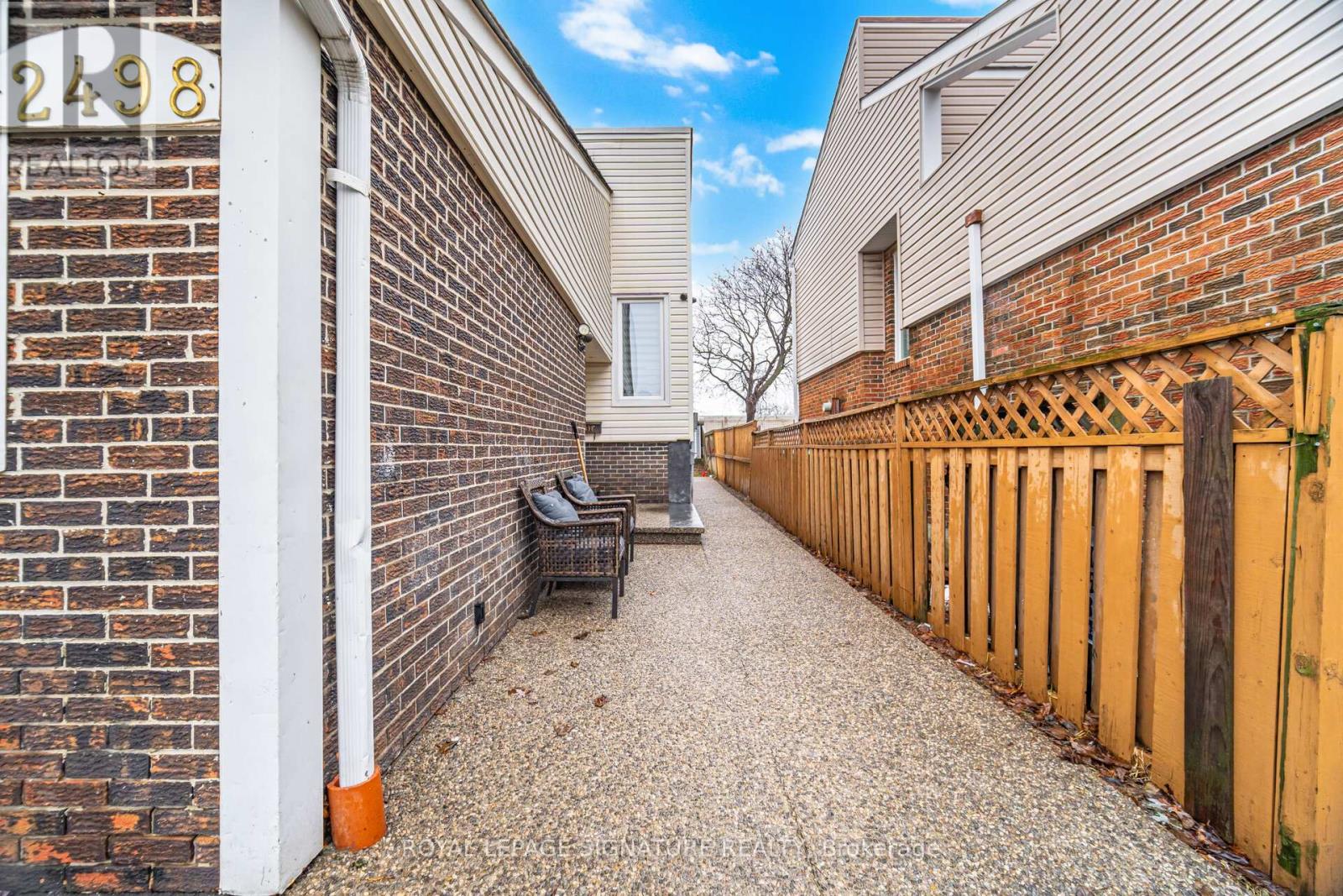 2498 Mainroyal Street S, Mississauga (Erin Mills), Ontario  L5L 1C9 - Photo 6 - W12854422