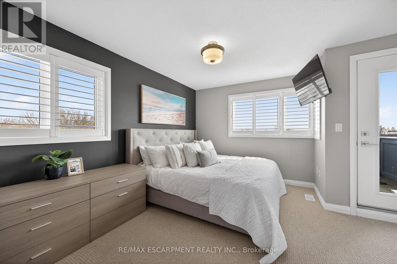 33 - 35 Midhurst Heights, Hamilton (Stoney Creek Mountain), Ontario  L8J 0K9 - Photo 21 - X12875590