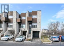 33 - 35 MIDHURST HEIGHTS, Hamilton, Ontario