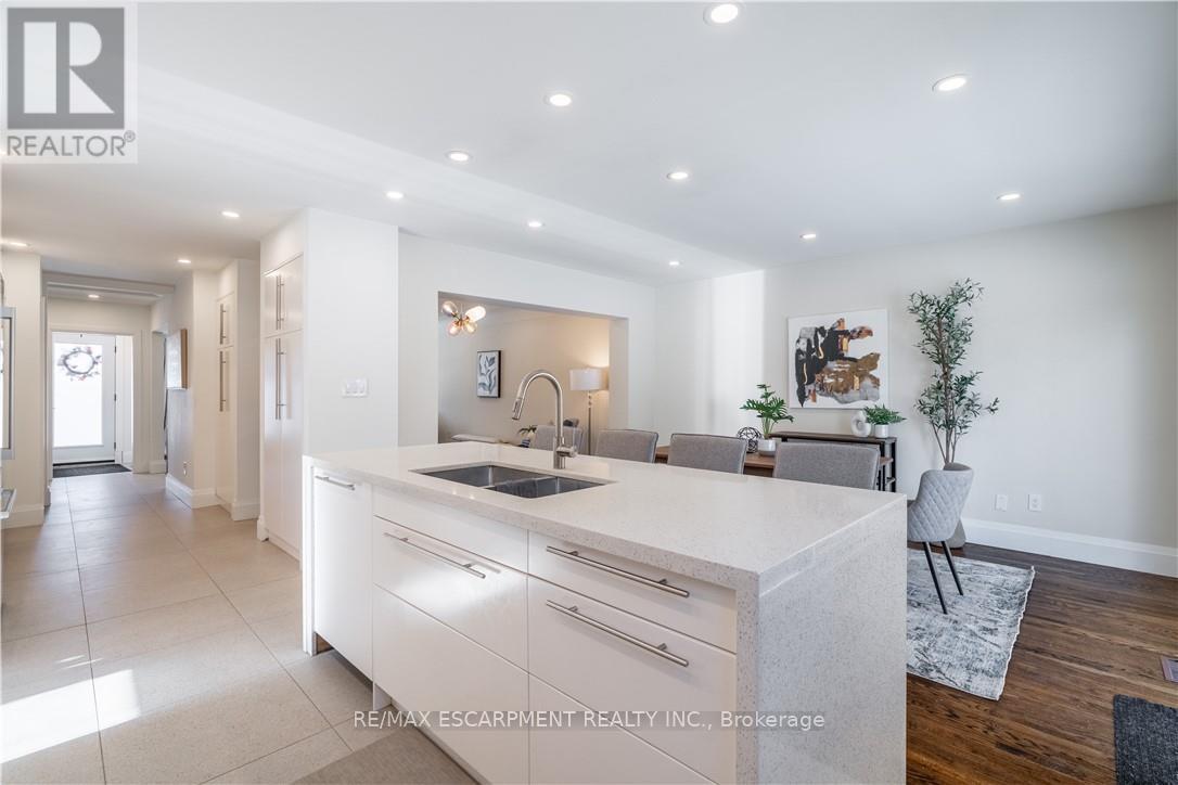 7 Glenmorris Drive, Hamilton (Dundas), Ontario  L9H 1S5 - Photo 20 - X12875628