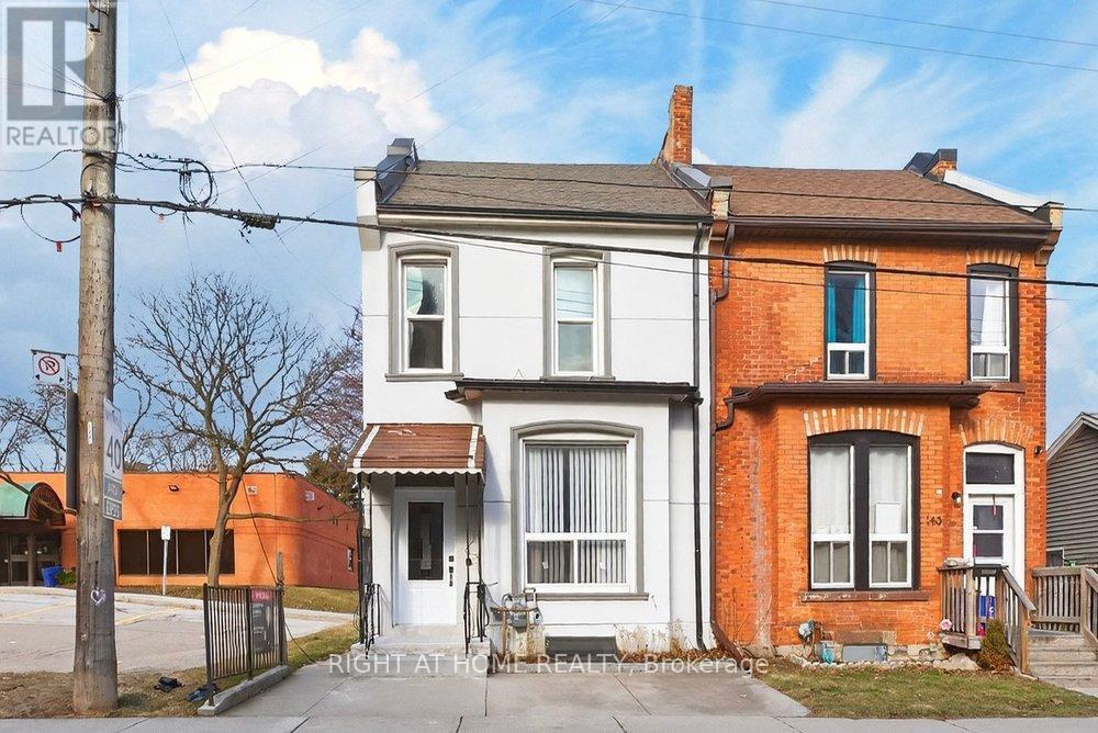 141 Ray Street N, Hamilton (Strathcona), Ontario  L8R 2Y3 - Photo 1 - X12875742