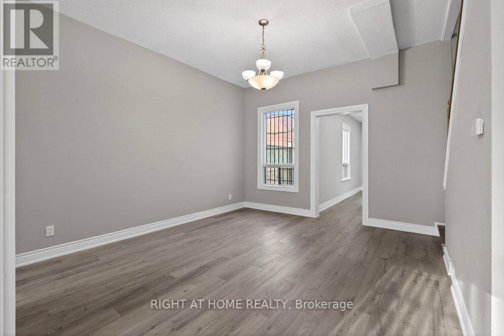 141 Ray Street N, Hamilton (Strathcona), Ontario  L8R 2Y3 - Photo 11 - X12875742