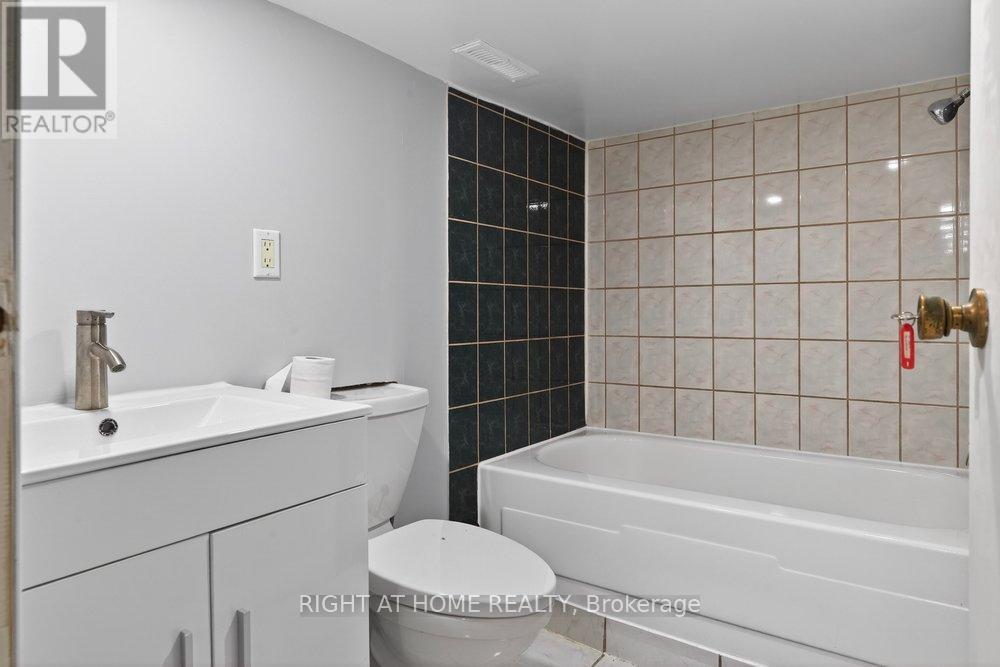 141 Ray Street N, Hamilton (Strathcona), Ontario  L8R 2Y3 - Photo 30 - X12875742