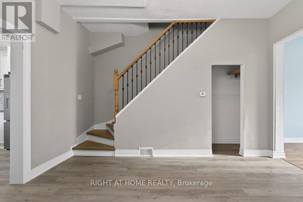 141 Ray Street N, Hamilton (Strathcona), Ontario  L8R 2Y3 - Photo 9 - X12875742