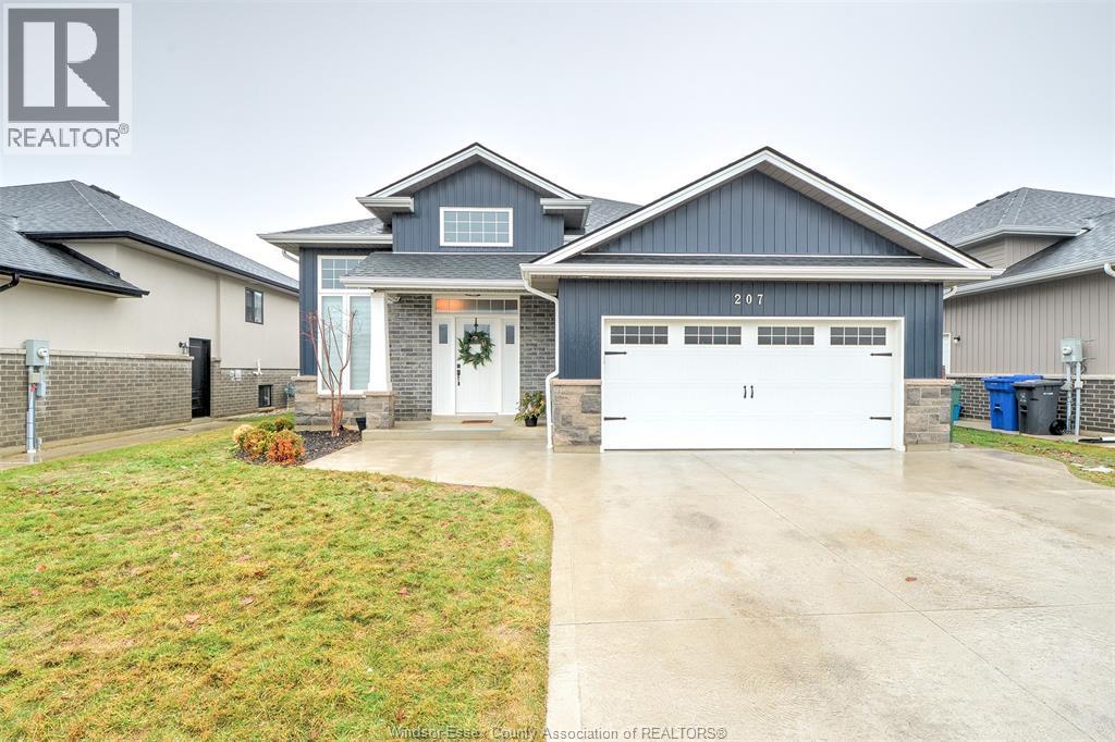 MLS# 26003609: 207 CLARKE STREET, Amherstburg, Canada