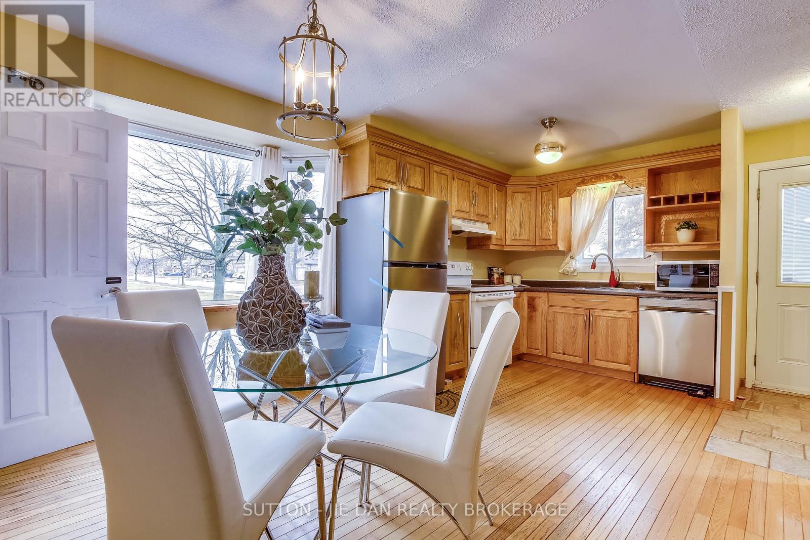 175 Brunswick Avenue, London North, Ontario  N6G 3K6 - Photo 5 - X12875876