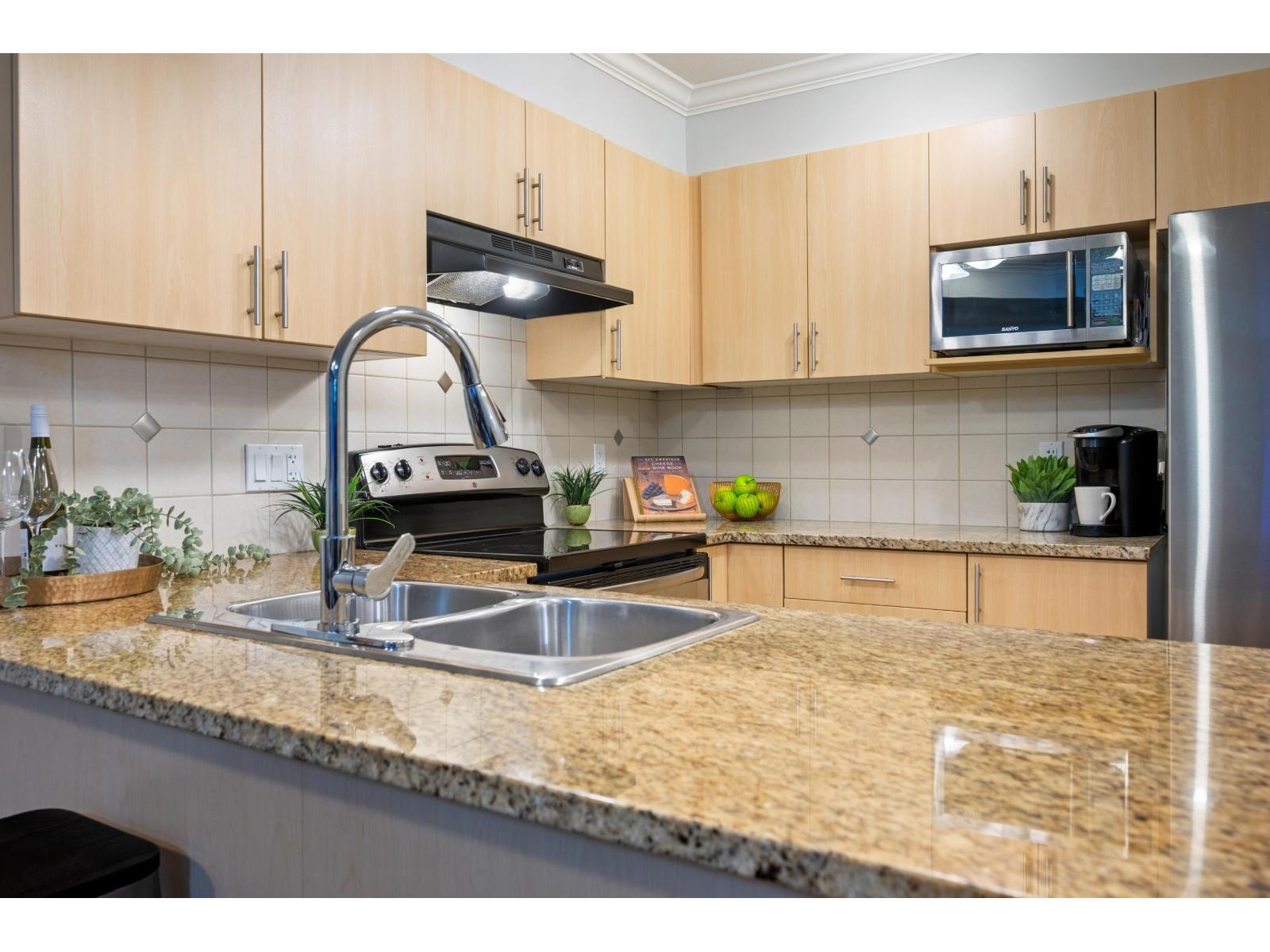 206 17769 57 Avenue, Surrey, British Columbia  V3S 1H1 - Photo 11 - R3097019