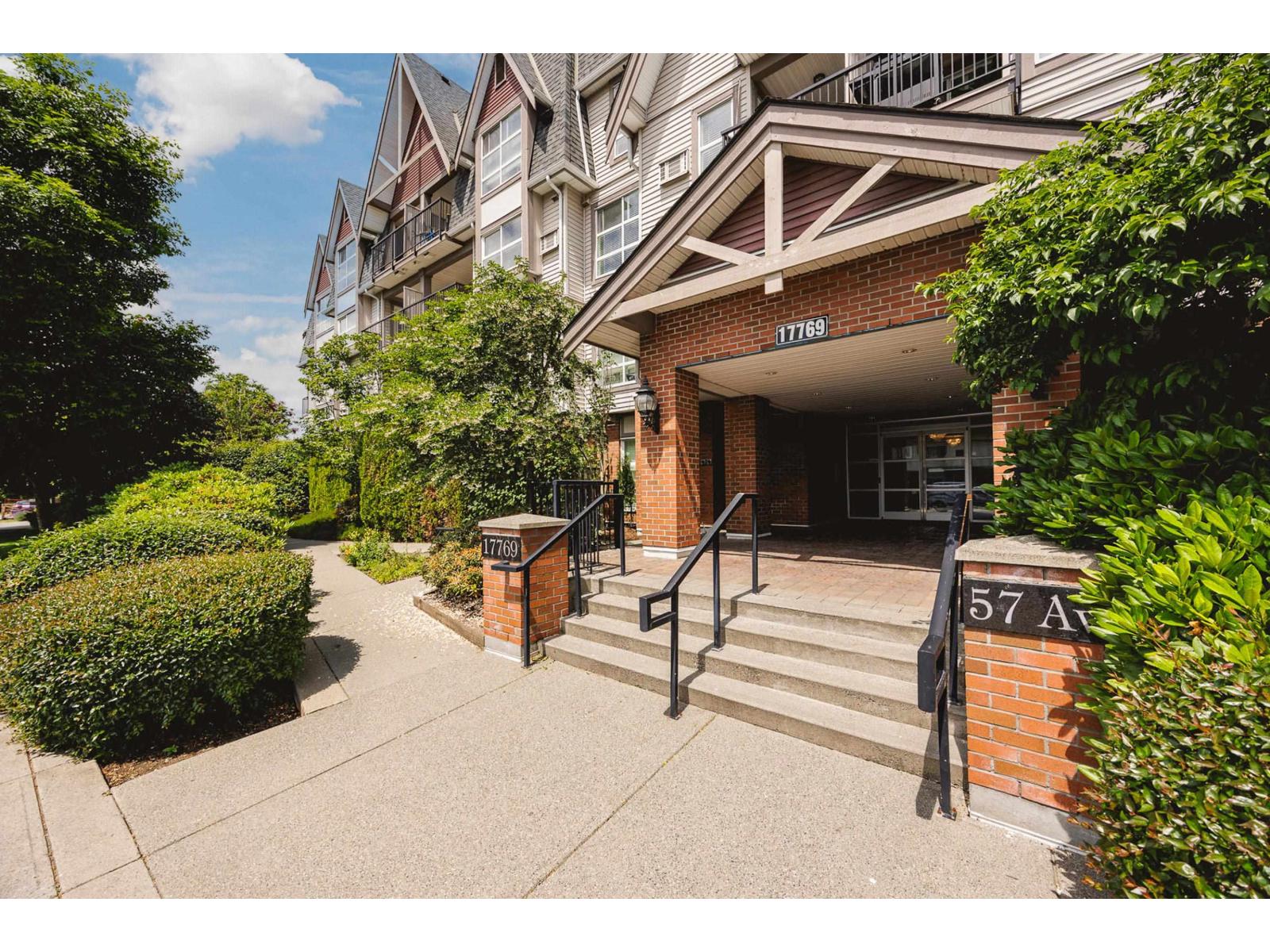 206 17769 57 Avenue, Surrey, British Columbia  V3S 1H1 - Photo 2 - R3097019