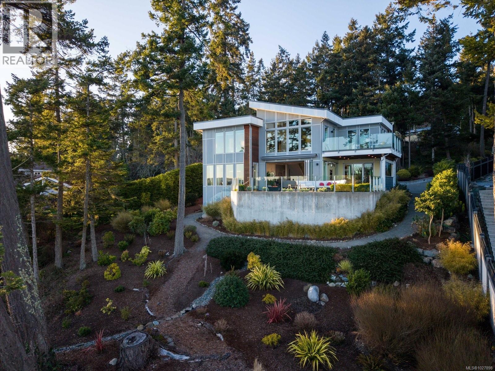 2355 Tryon Rd, North Saanich, British Columbia  V8L 5H8 - Photo 45 - 1027898