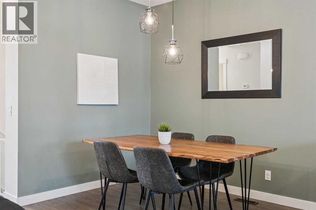 339 Fireside Place, Cochrane, Alberta  T4C 0R5 - Photo 8 - A2291891