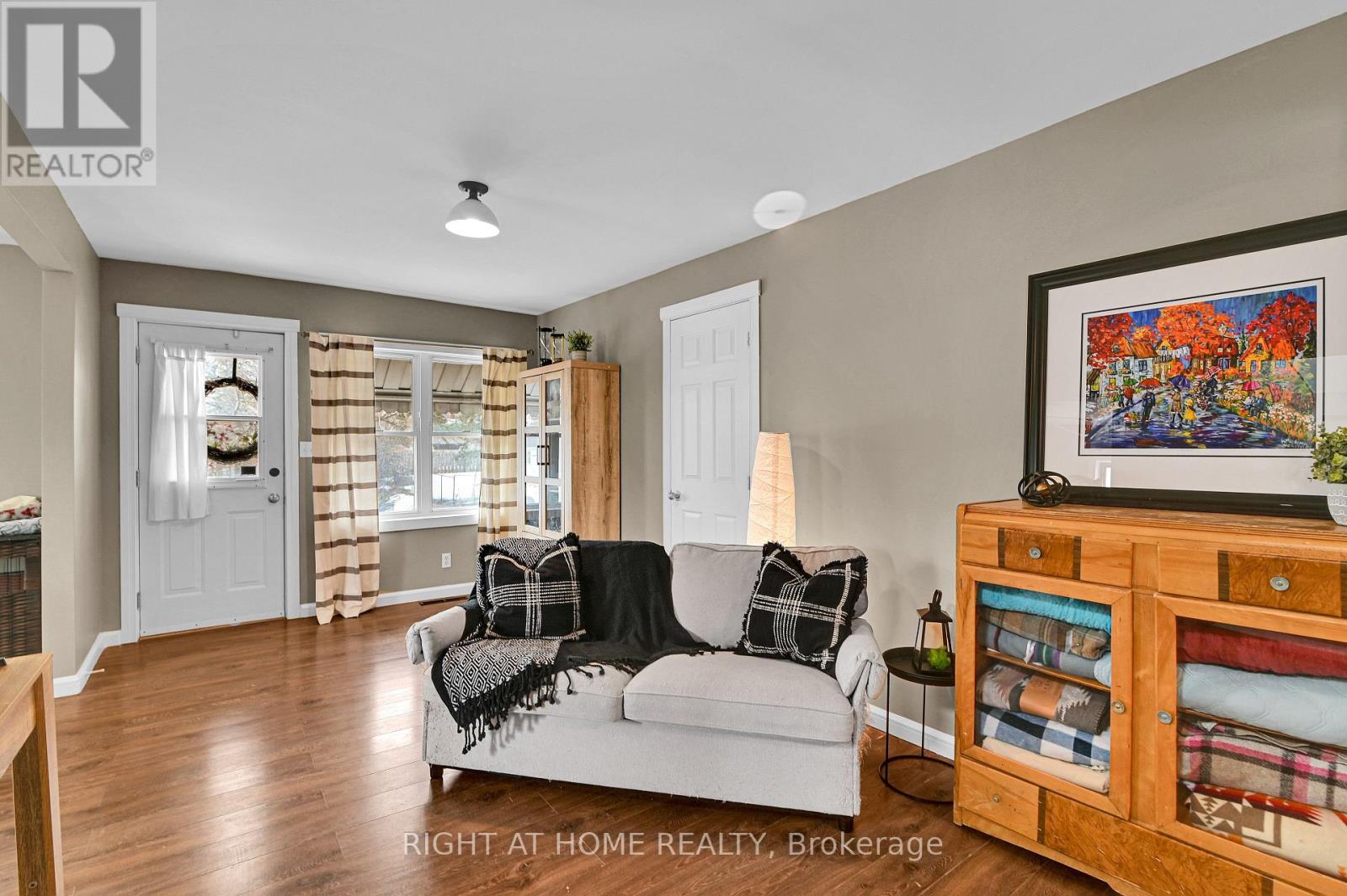 541 Albert Street, North Dundas, Ontario  K0C 2K0 - Photo 6 - X12875818