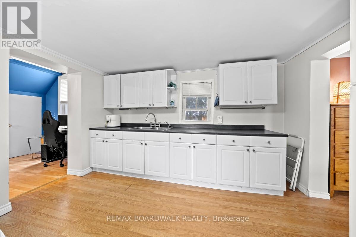 152 Townline Road E, Carleton Place, Ontario  K7C 2C3 - Photo 5 - X12875824