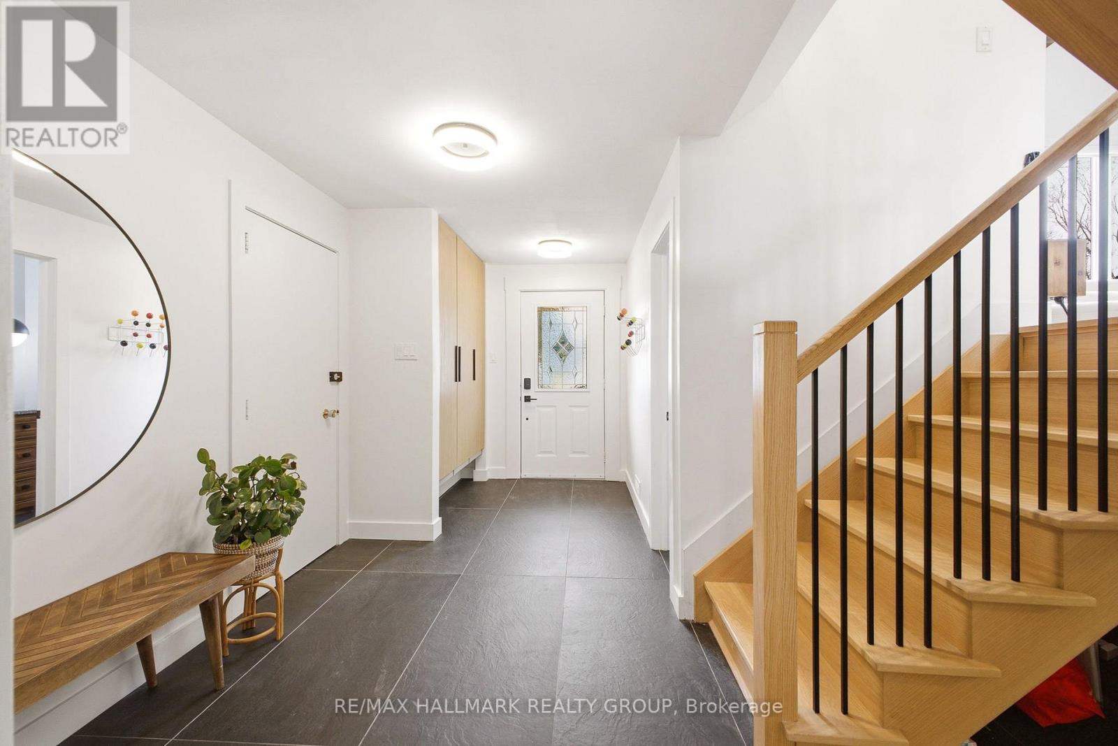 38 Harlowe Crescent, Ottawa, Ontario  K2H 5P1 - Photo 4 - X12875856