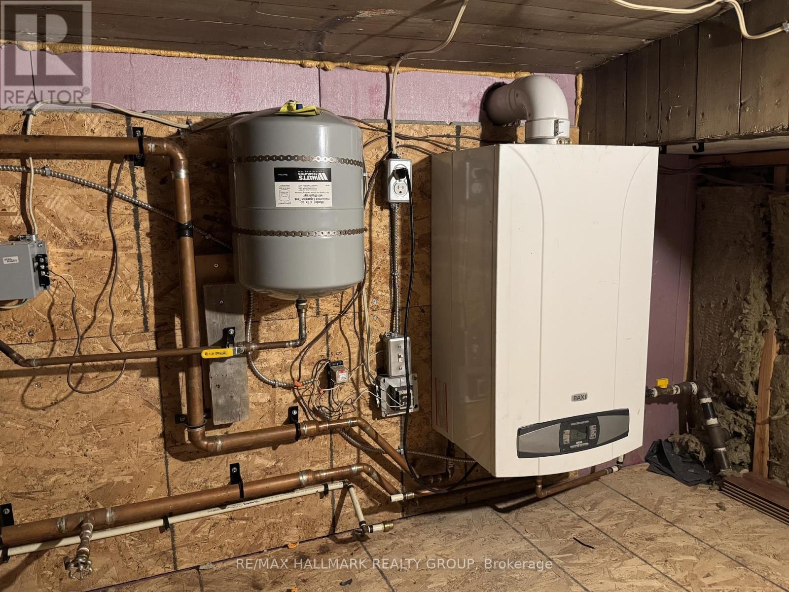 33 Queen St Street, North Stormont, Ontario  K0A 1R0 - Photo 24 - X12875902