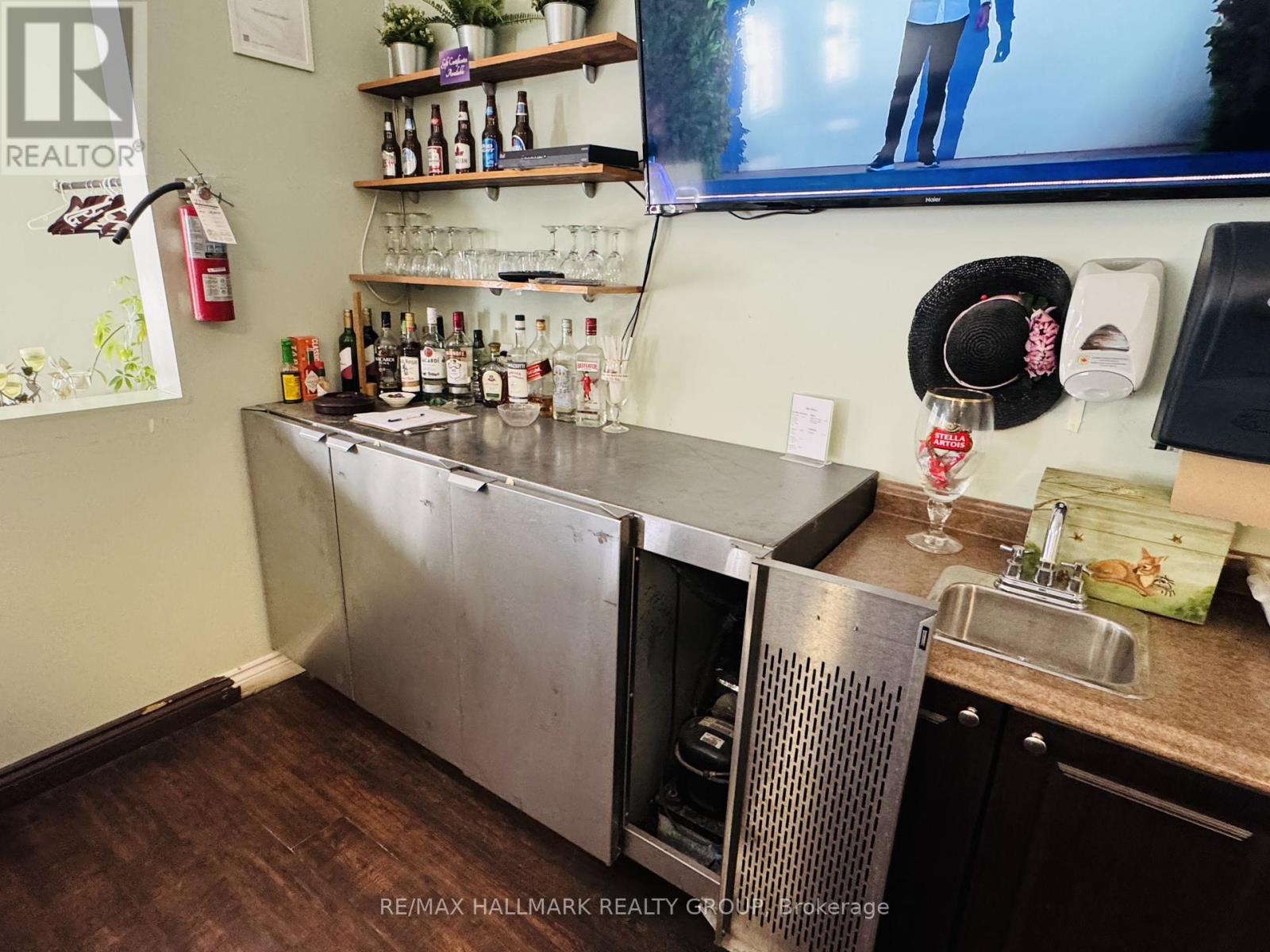 33 Queen St Street, North Stormont, Ontario  K0A 1R0 - Photo 8 - X12875902