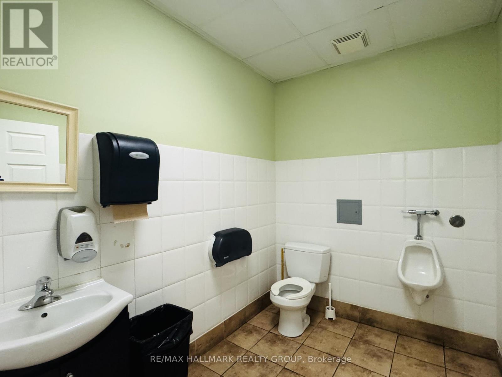 33 Queen St Street, North Stormont, Ontario  K0A 1R0 - Photo 12 - X12875904