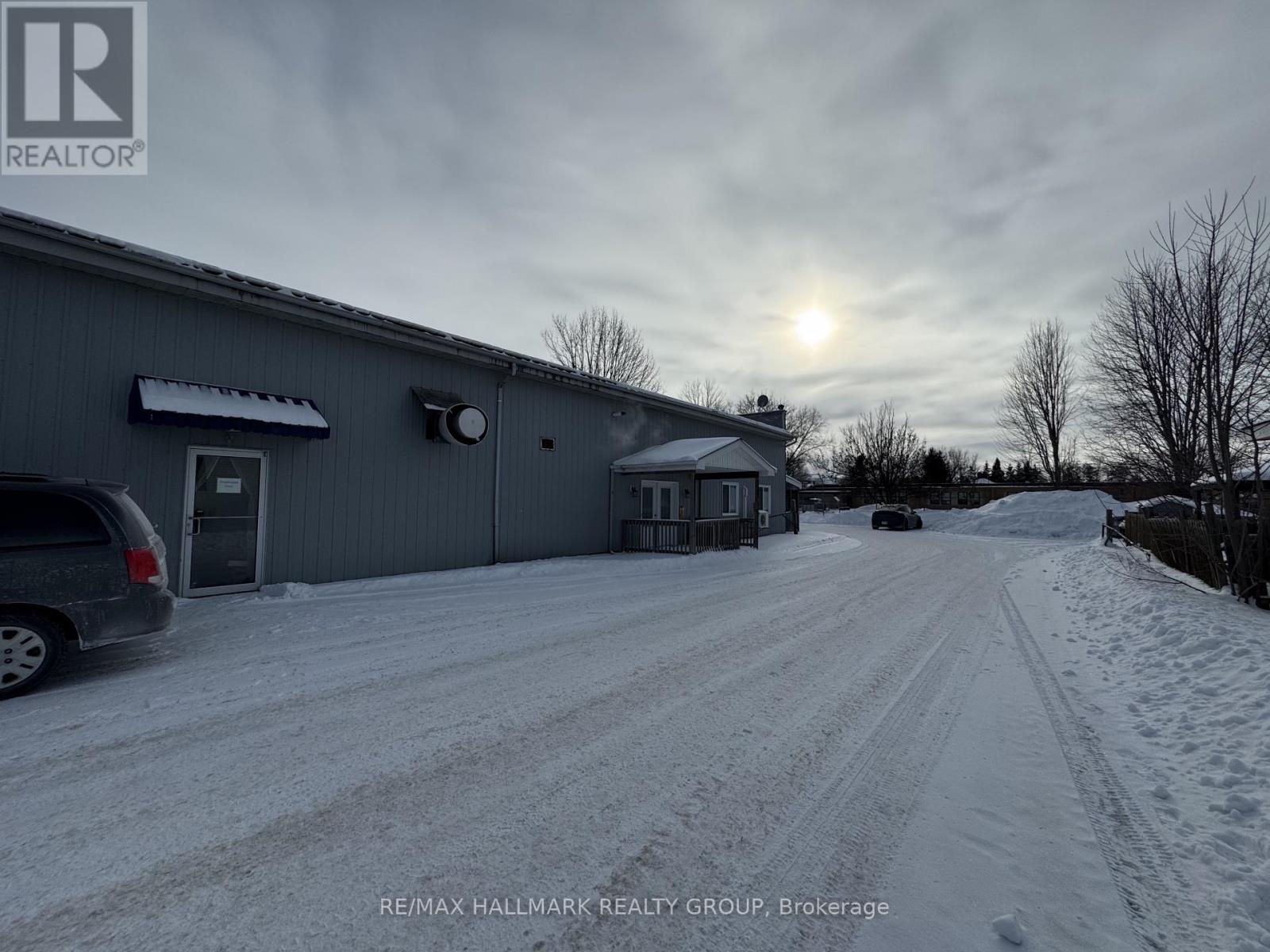 33 Queen St Street, North Stormont, Ontario  K0A 1R0 - Photo 19 - X12875904