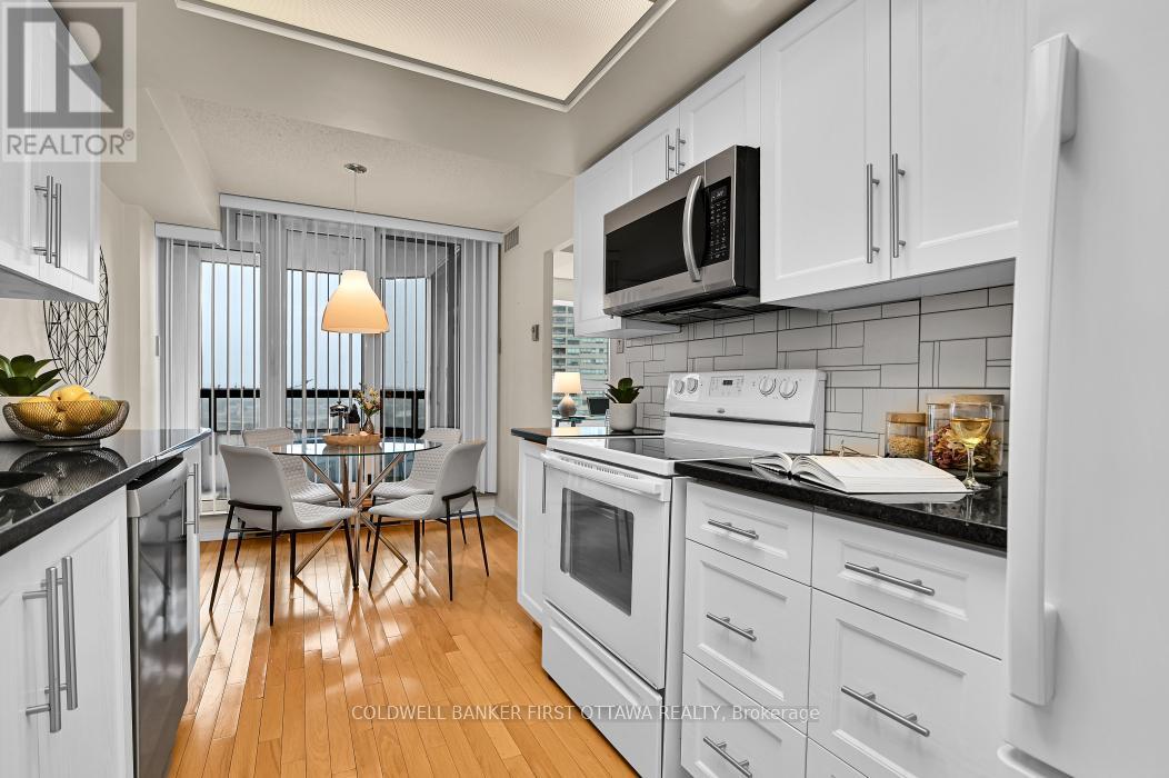 2303 - 1510 Riverside Drive, Ottawa, Ontario  K1G 4X5 - Photo 12 - X12875942