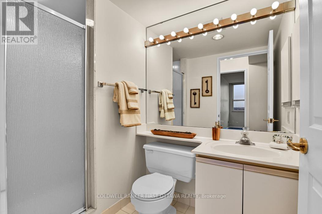 2303 - 1510 Riverside Drive, Ottawa, Ontario  K1G 4X5 - Photo 17 - X12875942