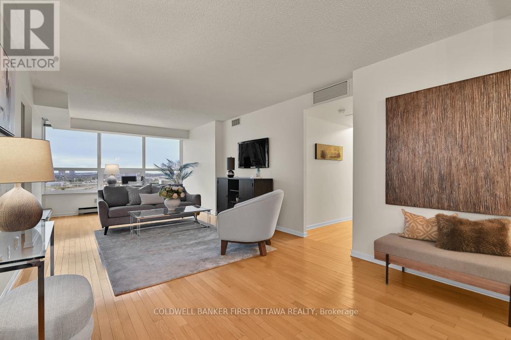 2303 - 1510 Riverside Drive, Ottawa, Ontario  K1G 4X5 - Photo 7 - X12875942