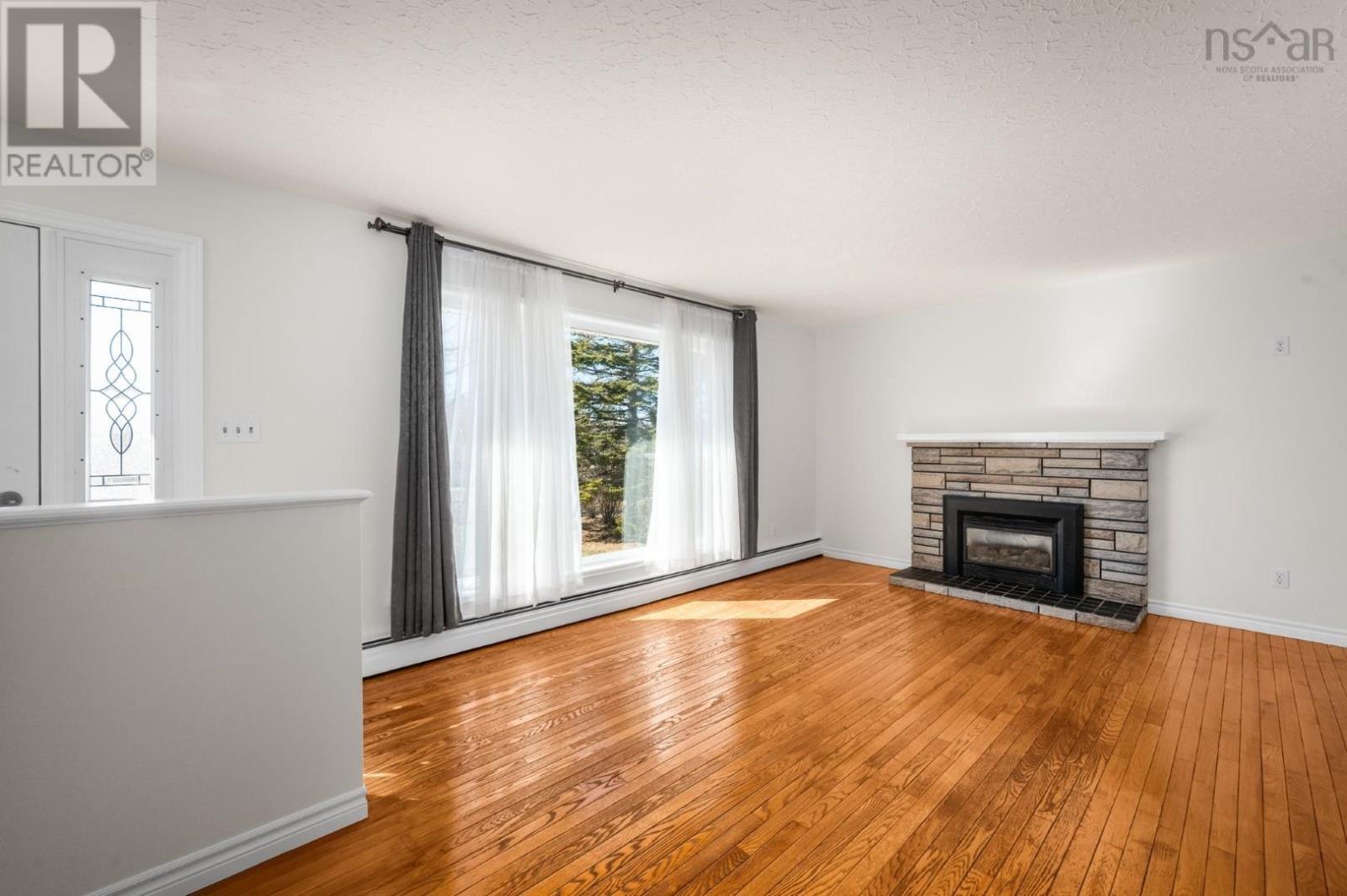 21 Smith Avenue, Cole Harbour, Nova Scotia  B2V 1M3 - Photo 3 - 202604425