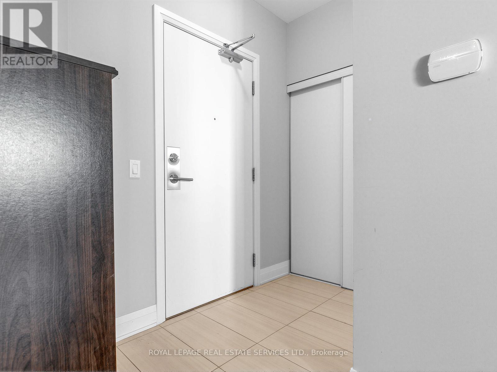 509 - 530 St Clair Avenue W, Toronto, Ontario  M6C 0A2 - Photo 5 - C12875768