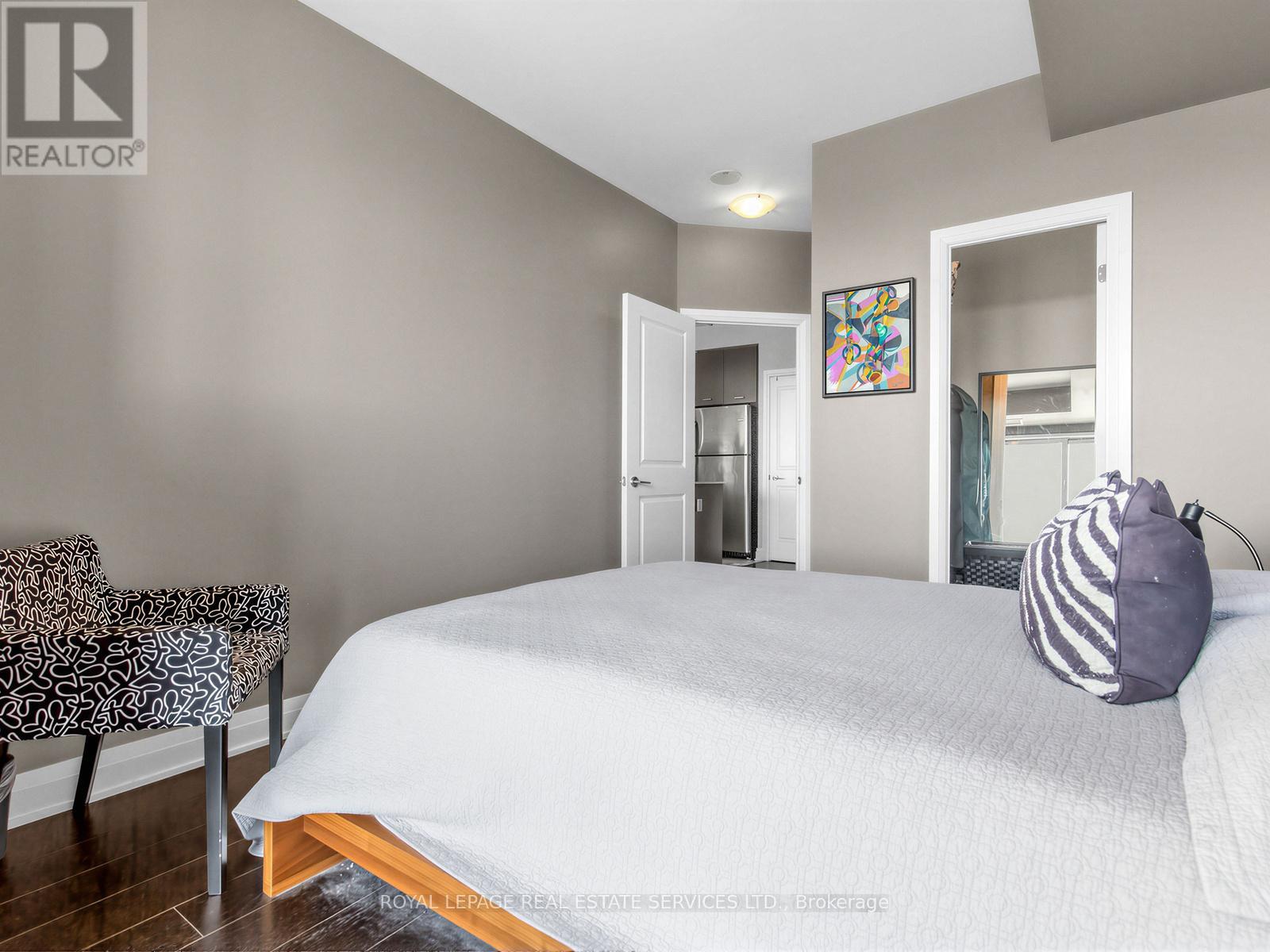 509 - 530 St Clair Avenue W, Toronto, Ontario  M6C 0A2 - Photo 7 - C12875768