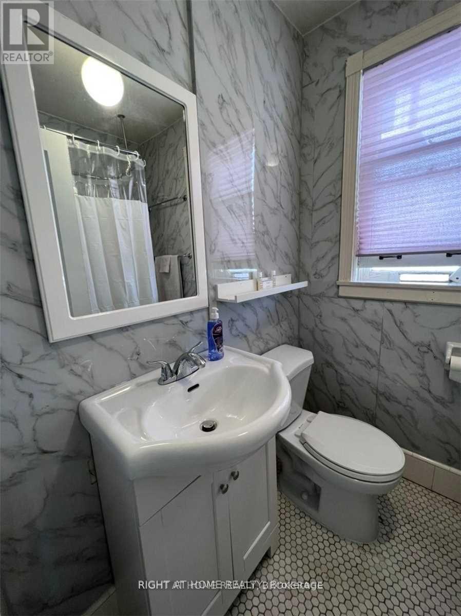 280 Woburn Avenue, Toronto, Ontario  M5M 1K9 - Photo 12 - C12875886