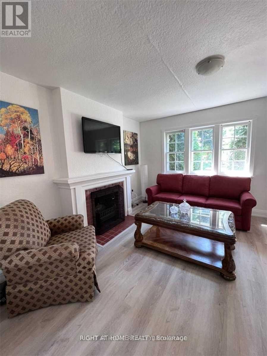 280 Woburn Avenue, Toronto, Ontario  M5M 1K9 - Photo 4 - C12875886