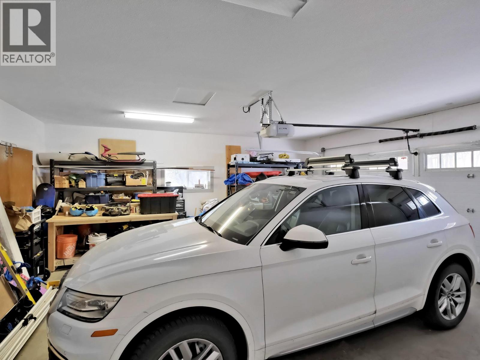 552 Pineview Drive, Kaleden, British Columbia  V0H 1K0 - Photo 30 - 10379163