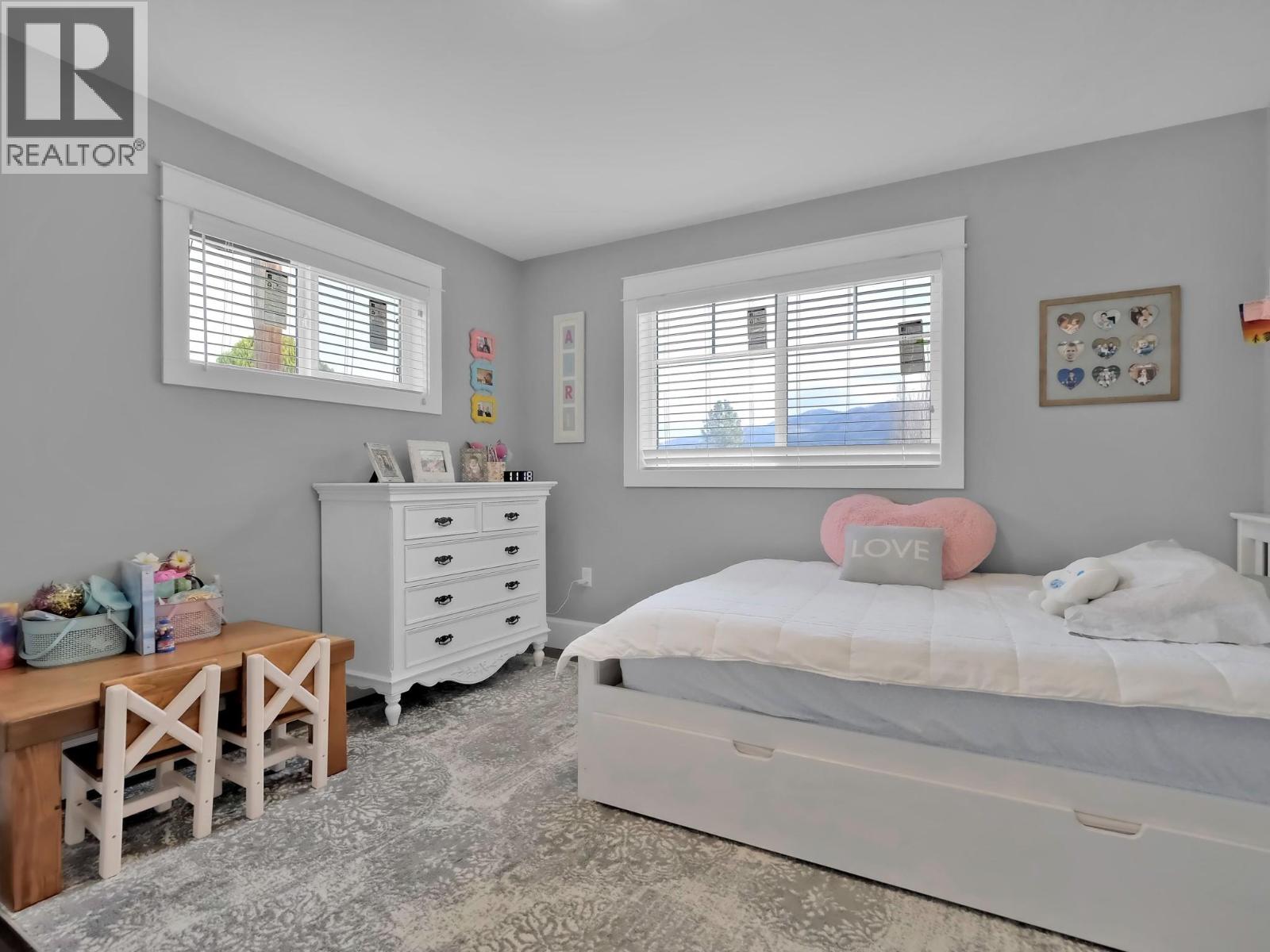 552 Pineview Drive, Kaleden, British Columbia  V0H 1K0 - Photo 9 - 10379163