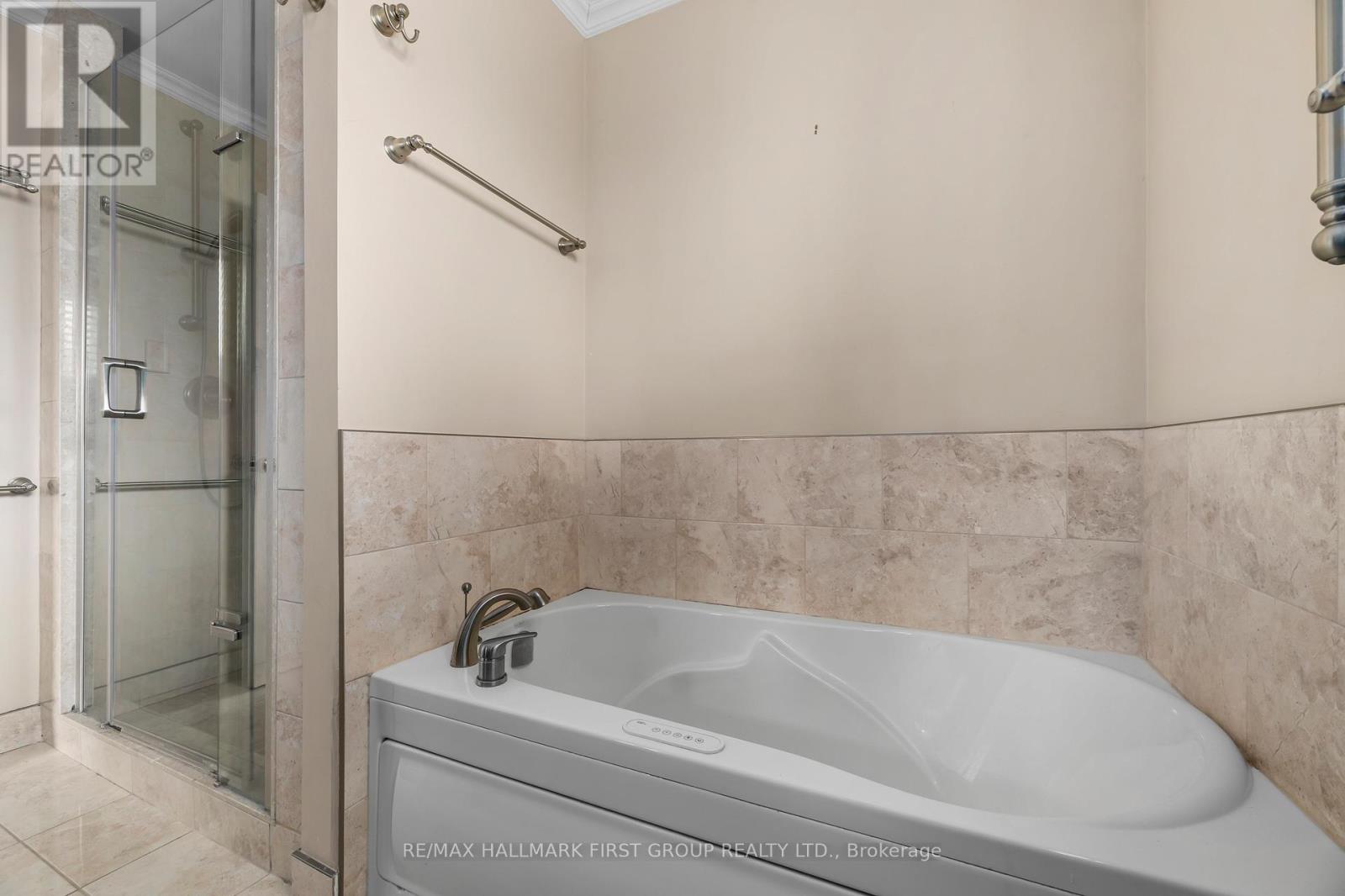 1456 Parkham Crescent, Pickering, Ontario  L1W 2Z2 - Photo 19 - E12875776