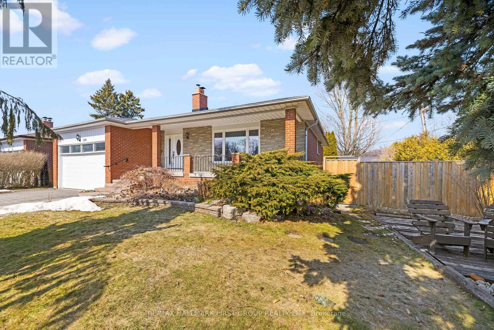 1456 Parkham Crescent, Pickering, Ontario  L1W 2Z2 - Photo 2 - E12875776