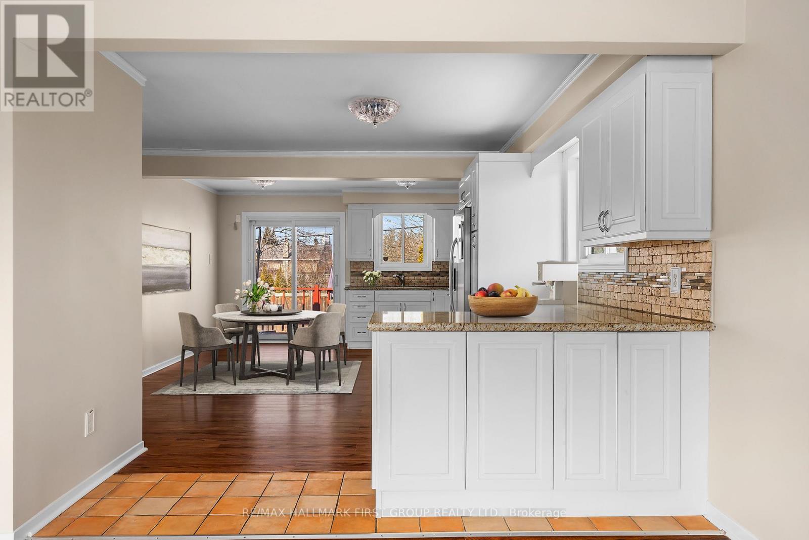 1456 Parkham Crescent, Pickering, Ontario  L1W 2Z2 - Photo 7 - E12875776