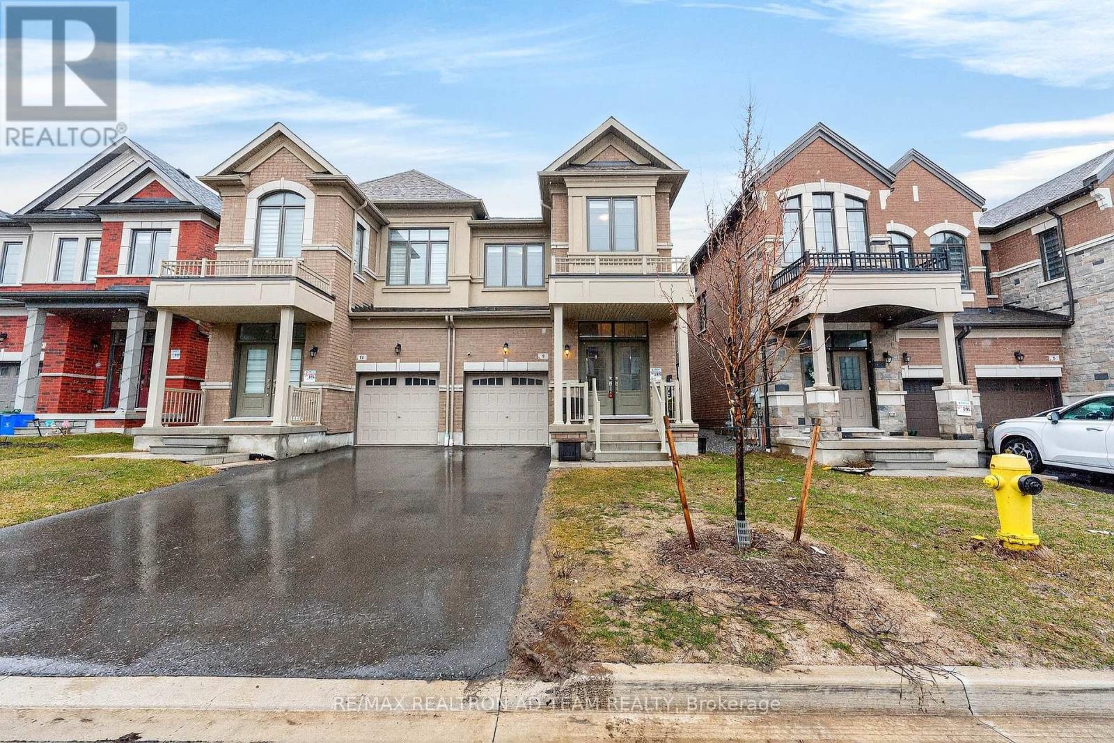 9 O'reilly Street, Whitby, Ontario  L1P 0N7 - Photo 2 - E12875782