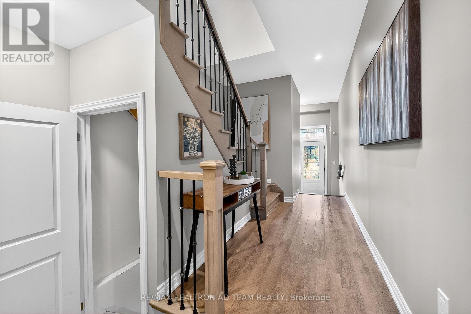 9 O'reilly Street, Whitby, Ontario  L1P 0N7 - Photo 5 - E12875782