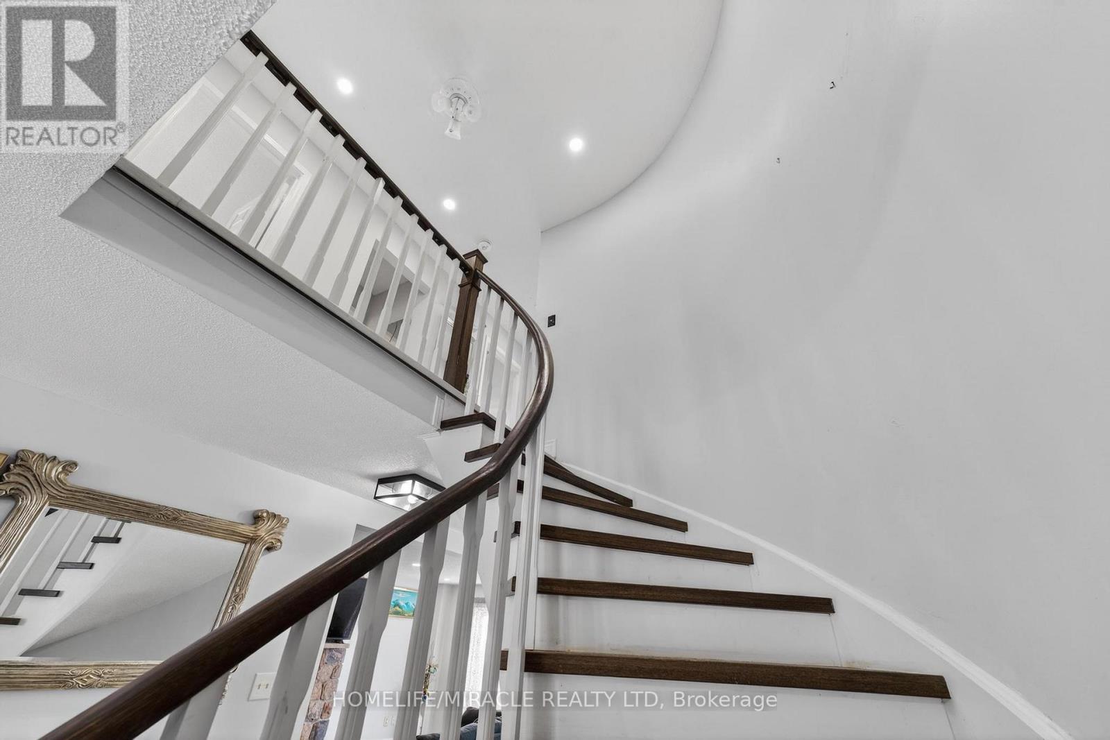 1002 Rambleberry Avenue, Pickering, Ontario  L1V 5Y3 - Photo 30 - E12875842