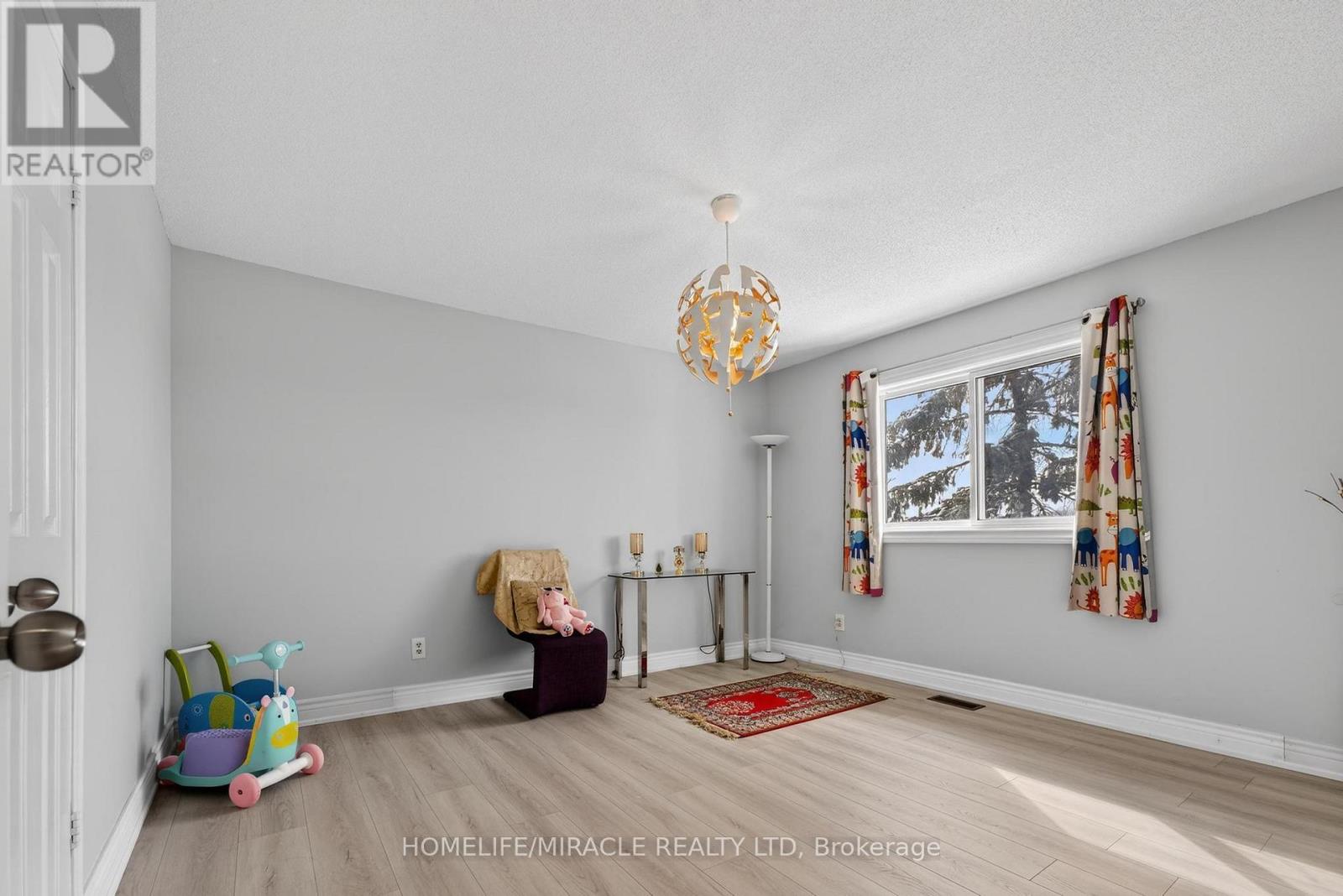 1002 Rambleberry Avenue, Pickering, Ontario  L1V 5Y3 - Photo 33 - E12875842