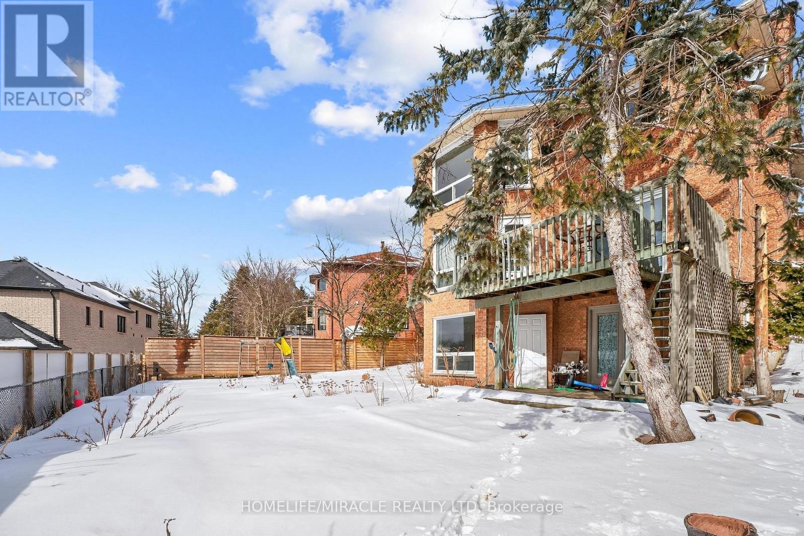 1002 Rambleberry Avenue, Pickering, Ontario  L1V 5Y3 - Photo 5 - E12875842