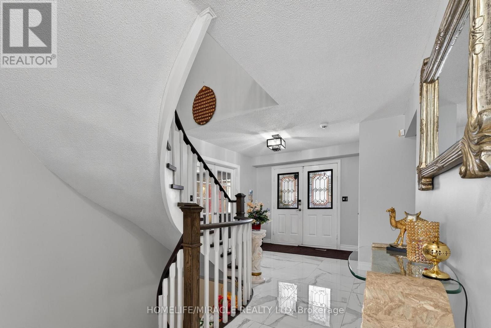 1002 Rambleberry Avenue, Pickering, Ontario  L1V 5Y3 - Photo 9 - E12875842