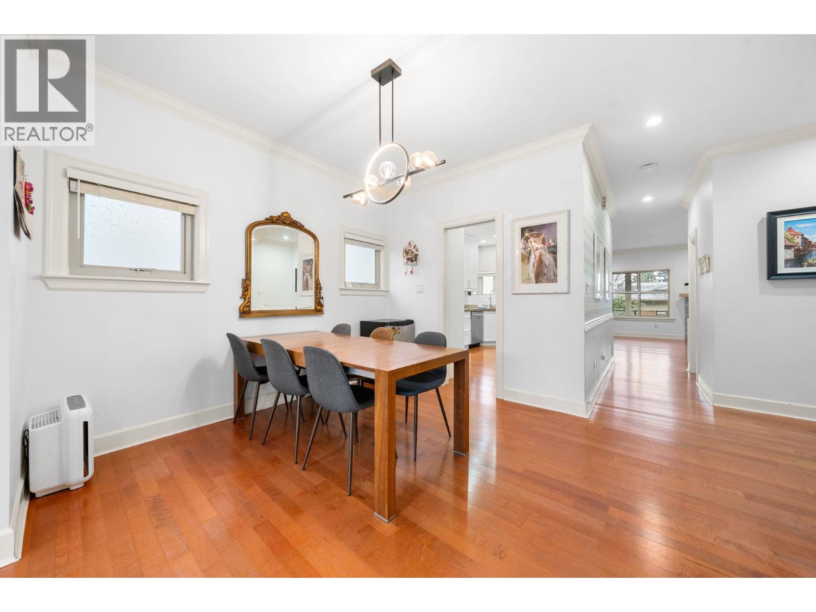 341 E 8th Street, North Vancouver, British Columbia  V7L 1Z2 - Photo 8 - R3099139