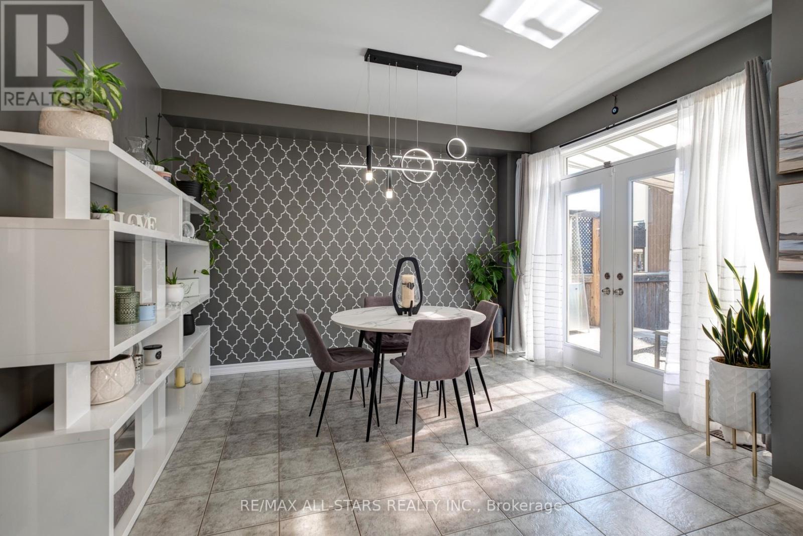 45 Jarrow Crescent, Whitby, Ontario  L1M 0H2 - Photo 14 - E12875866