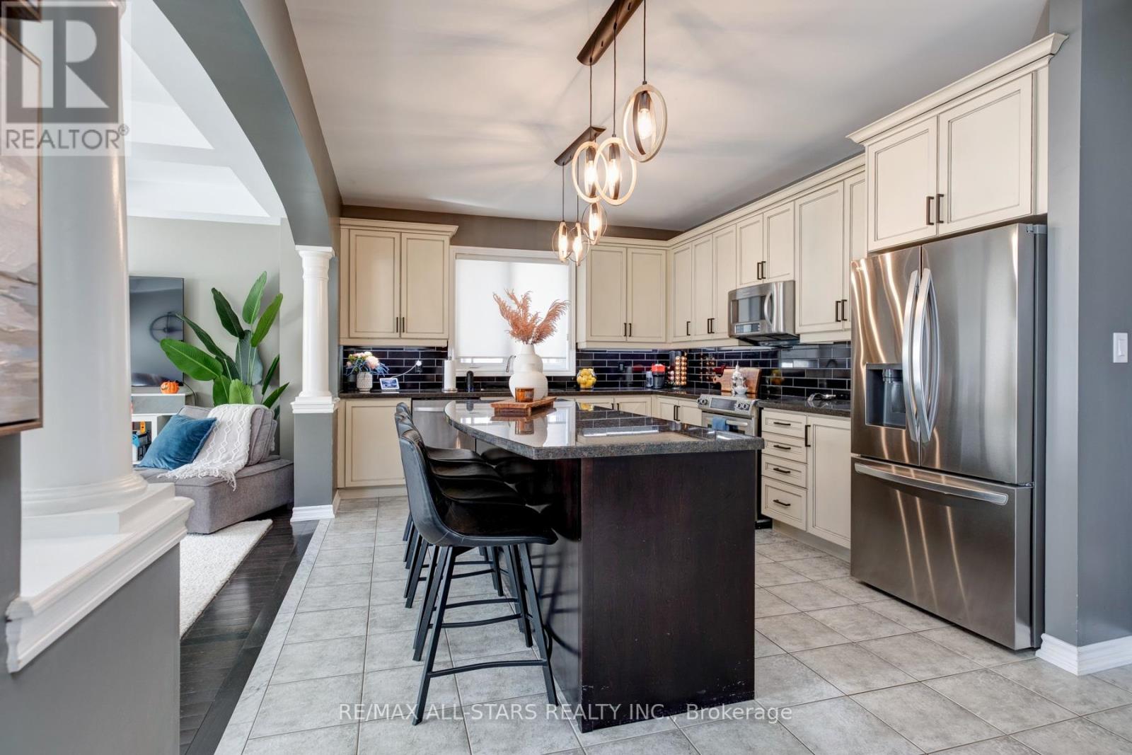 45 Jarrow Crescent, Whitby, Ontario  L1M 0H2 - Photo 17 - E12875866