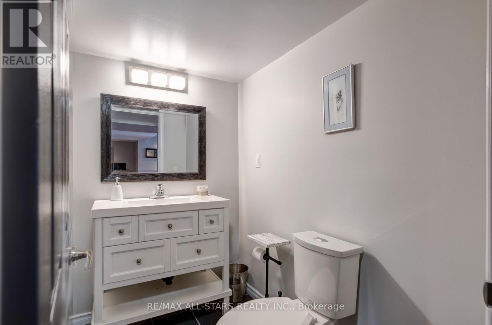 45 Jarrow Crescent, Whitby, Ontario  L1M 0H2 - Photo 36 - E12875866