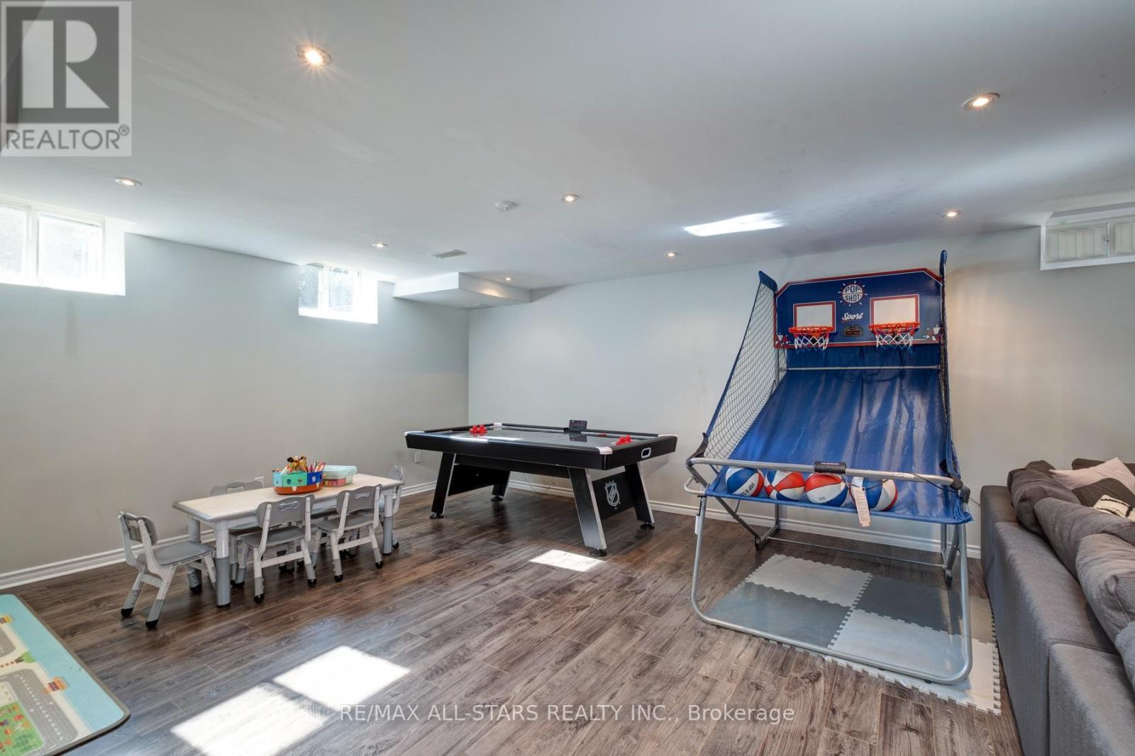 45 Jarrow Crescent, Whitby, Ontario  L1M 0H2 - Photo 39 - E12875866