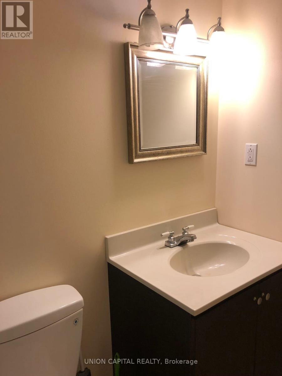 Lower - 64 Delwood Drive, Toronto (Clairlea-Birchmount), Ontario  M1L 2S7 - Photo 13 - E12875882