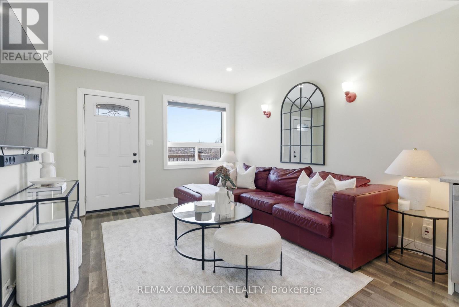 232 George Street, Oshawa, Ontario  L1H 2W5 - Photo 5 - E12875920