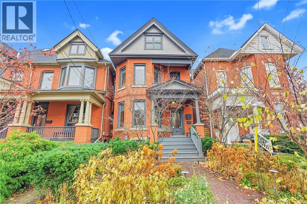 141 Markland Street, Hamilton, Ontario  L8P 2K3 - Photo 2 - 40811084