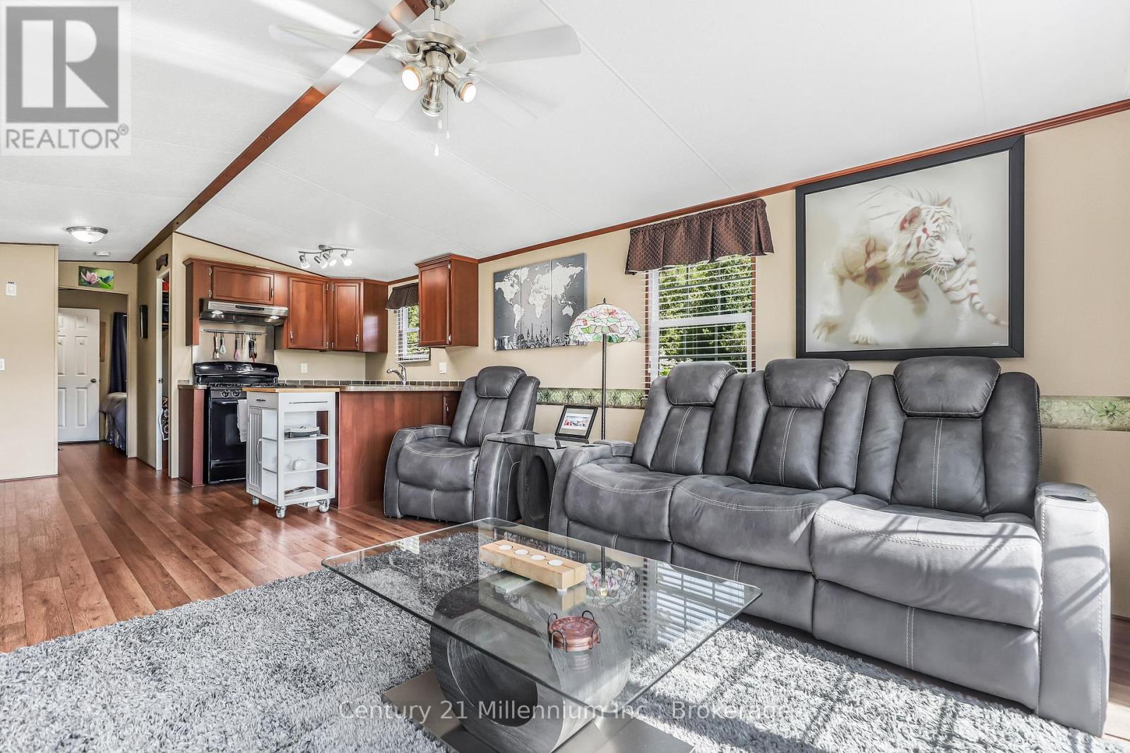 19 White Pines Trail, Wasaga Beach, Ontario  L9Z 1X7 - Photo 12 - S12875812