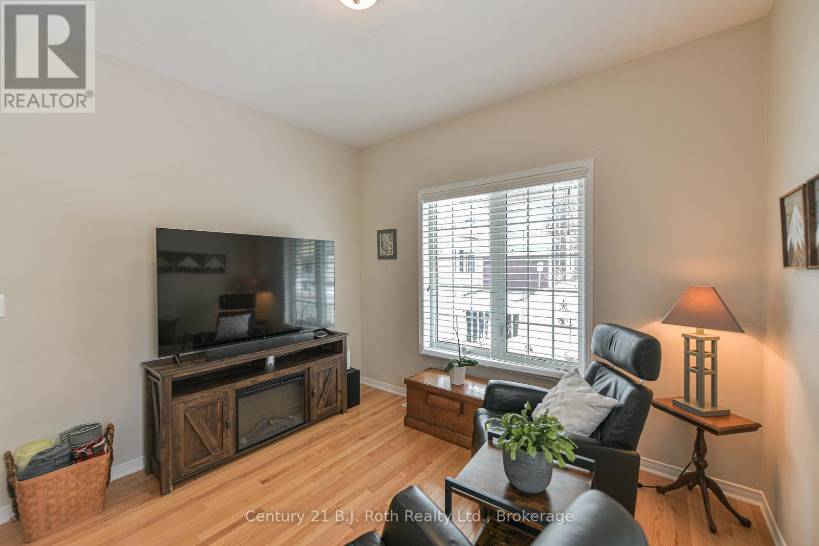 63 - 3319 Beach Club Boulevard, Severn (West Shore), Ontario  L3V 0E1 - Photo 10 - S12875820